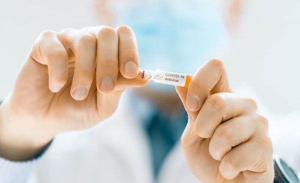 Comment prévenir l'apparition de vergetures pendant la grossesse avec des solutions naturelles ?